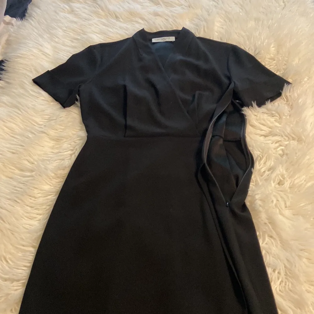 MM Lafleur Black Sheath Midi Dress V-Neck Short Sleeve size 10 length 40” - Image 8