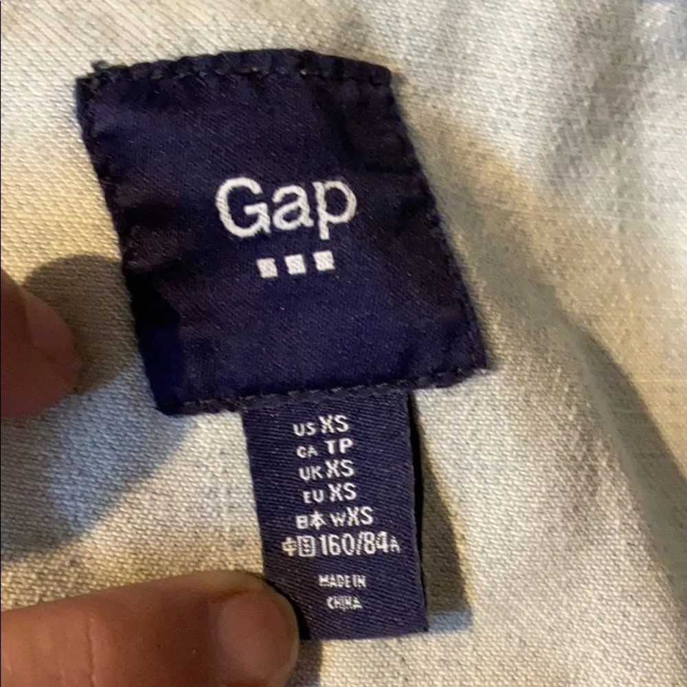 EUC XS Gap Factory motorcycle style jean jacket. - Image 4