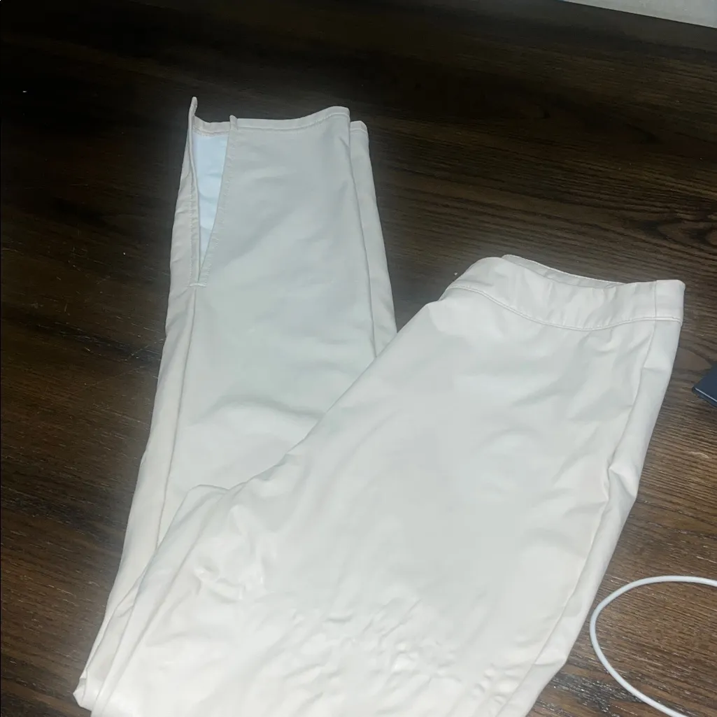 SHEIN Cream Leggings - Image 3