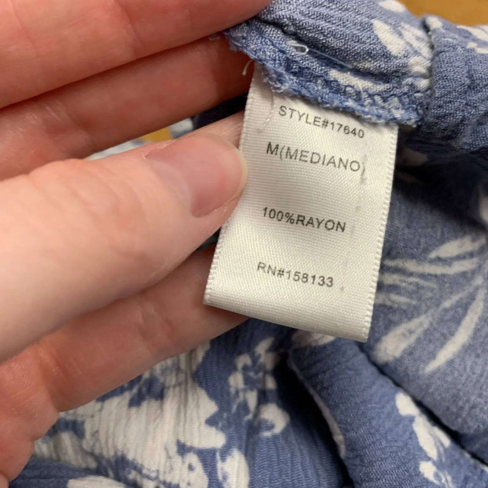 Staccato Floral Print Tank Top Womens Size Medium Sleeveless‎ Casual Blue White - Image 5