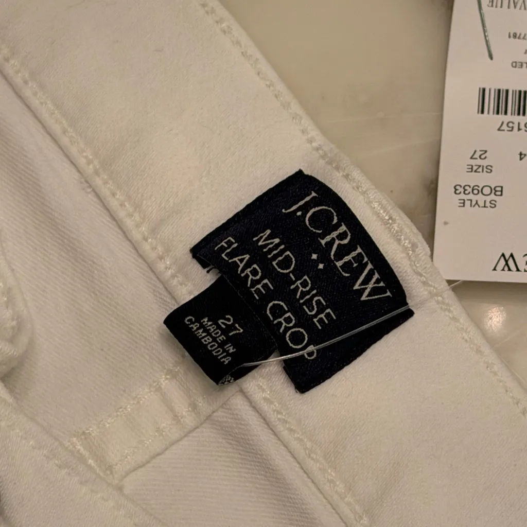 NWT JCrew Mid-Rise Flare Crop Jeans in White Signature Stretch 27 - needs wash - Image 10