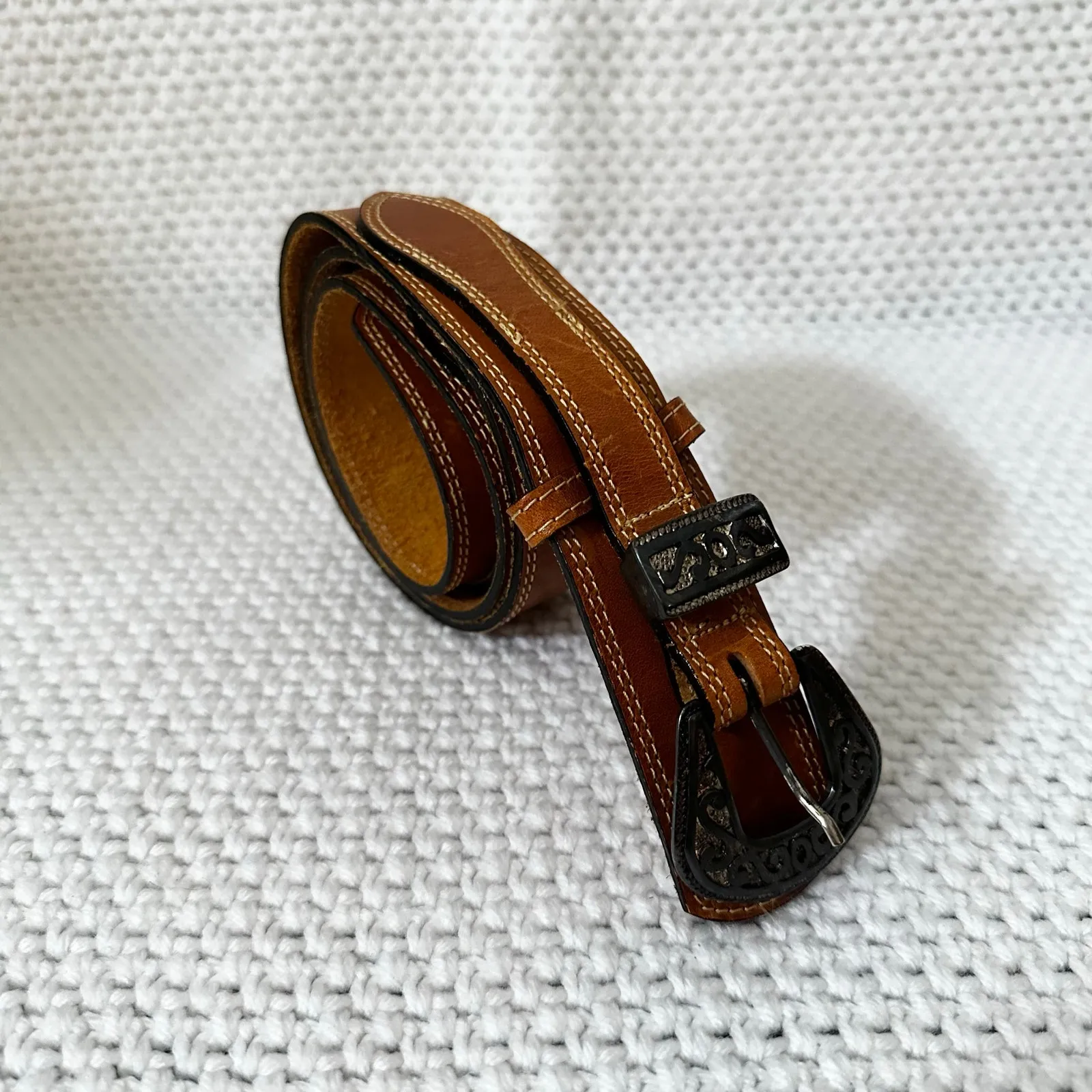 First Issue Vintage Tan Leather Western Silver Buckle Boho Wrap Slim Belt Large Brown - Image 6