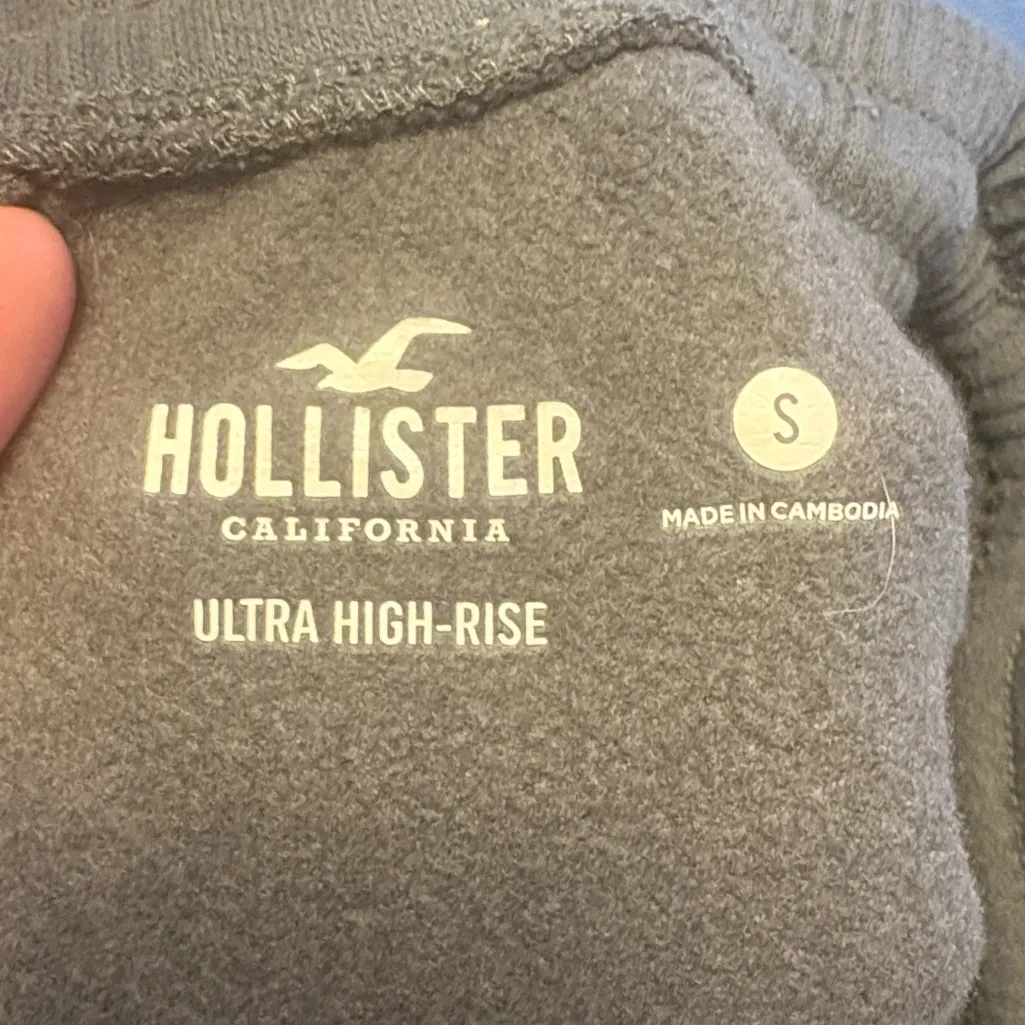 Hollister Size Small Dark Grey High-Waisted Jogger Sweatpants. - Image 6