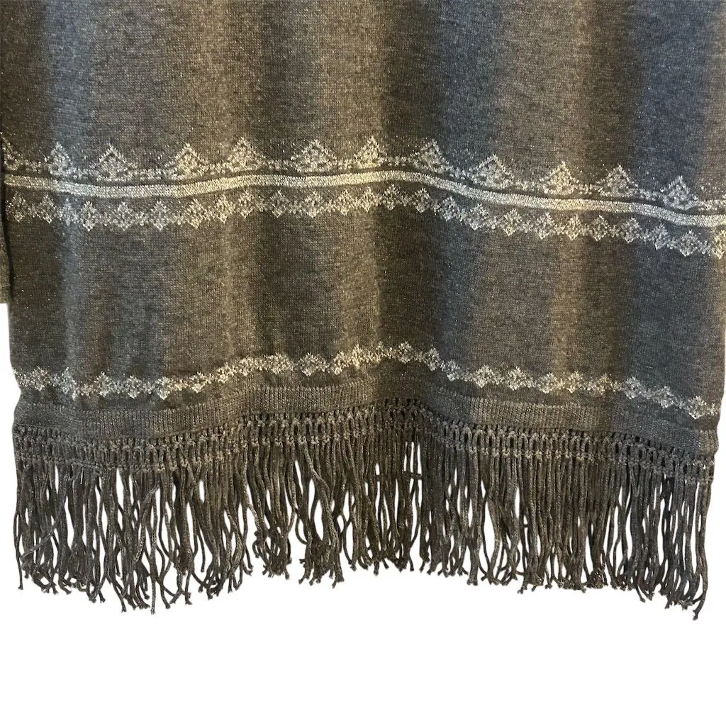 White House Black Market Women's Gray Fringed Pullover Sweater Size S - Image 6