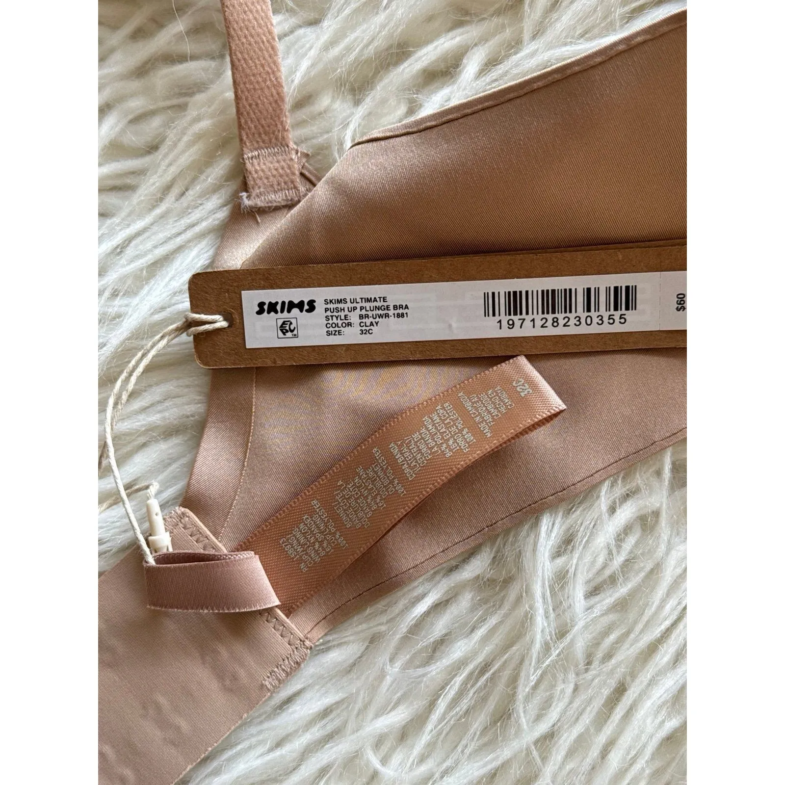 Skims Ultimate Push up Plunge Bra Clay Size 32C - Image 7