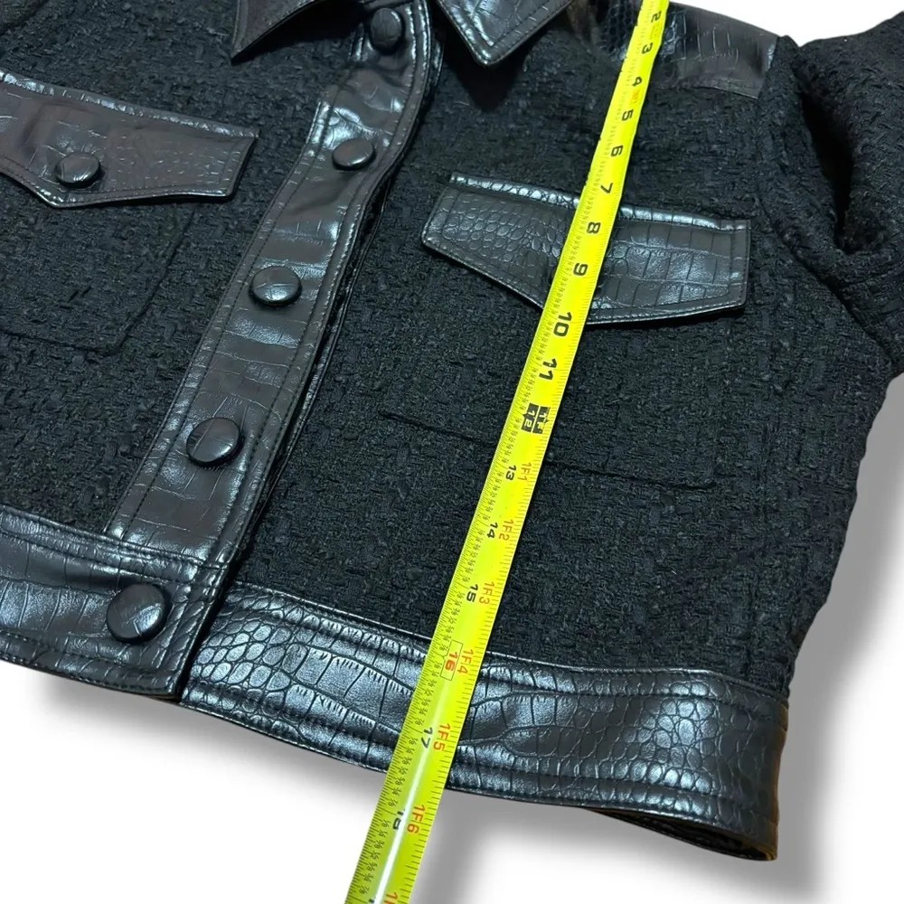 Christian Lacroix Black Button Front Crocodile Trim Tweed Boucle Jacket - Medium - Image 7