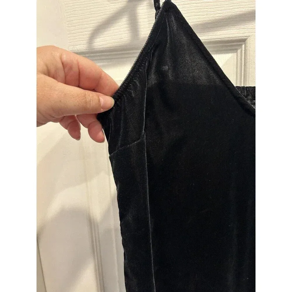 Old Navy Black Velvet Midi Slip Dress Side Slit Size Small Spaghetti Straps‎ - Image 3