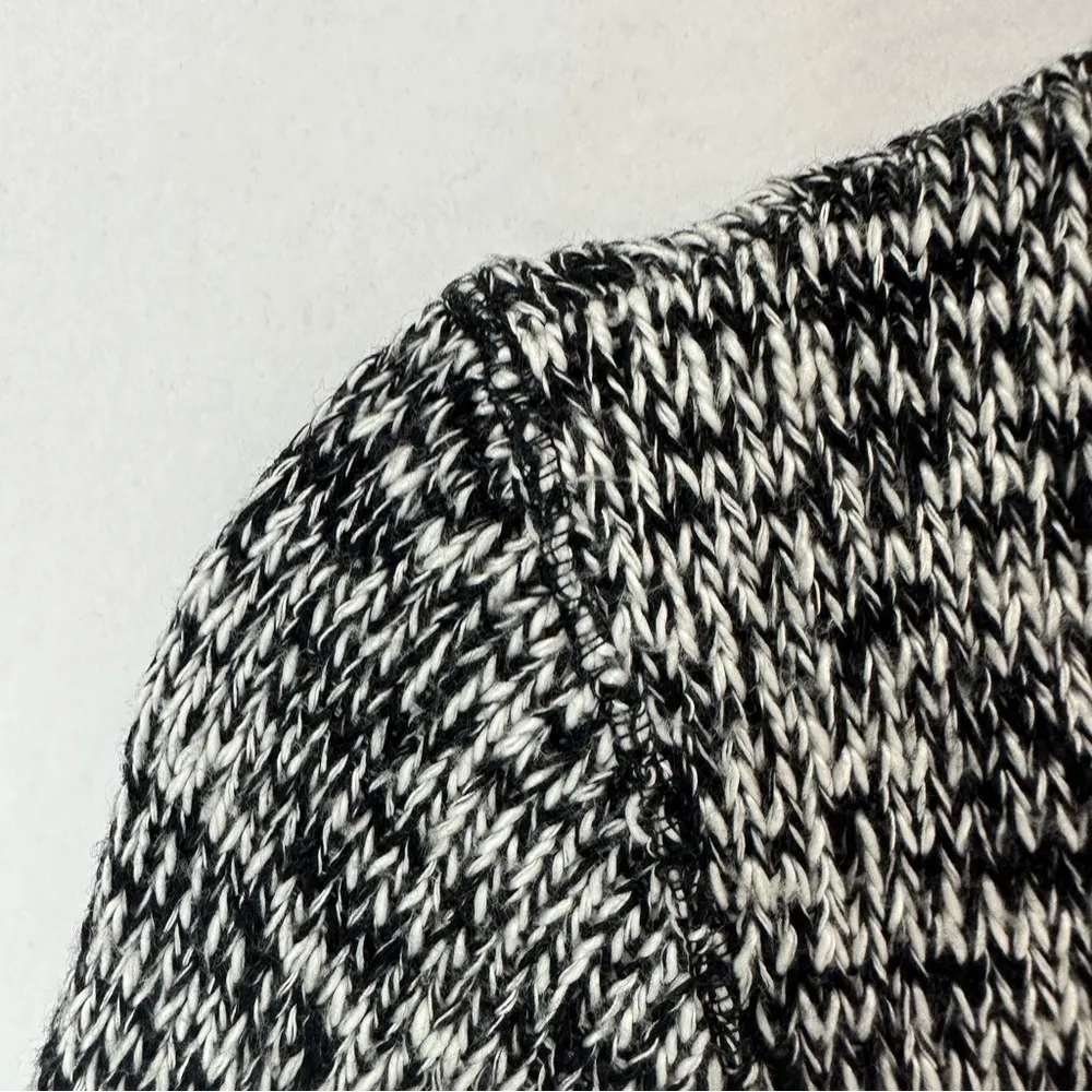 Splendid  Lakefront Side Split Cowl Neck Sweater Size XS Grey - Image 3