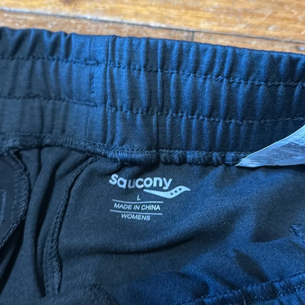 Saucony Women’s Solstice Joggers, Heather Black, Sz Large - Image 2