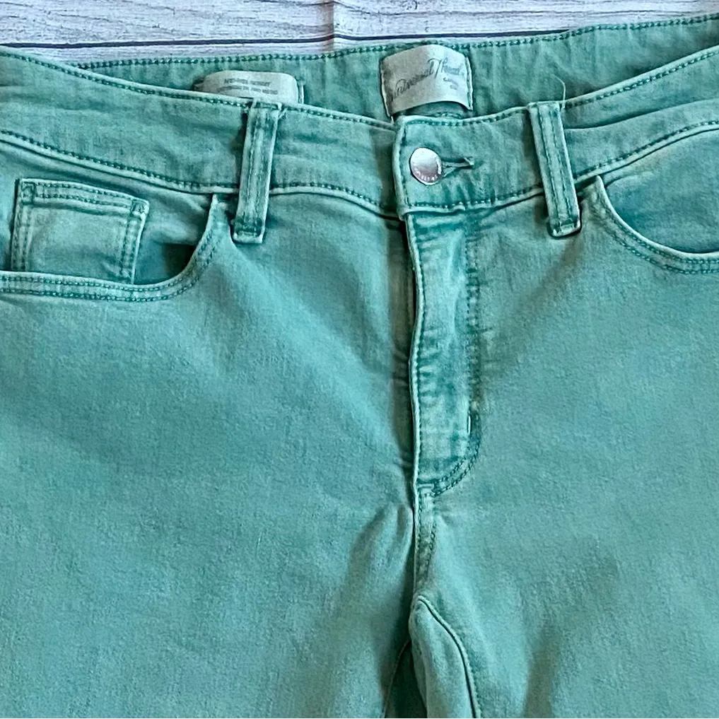 Universal Thread Sage Green Skinny Mid-Rise Ankle Jeans - Image 8