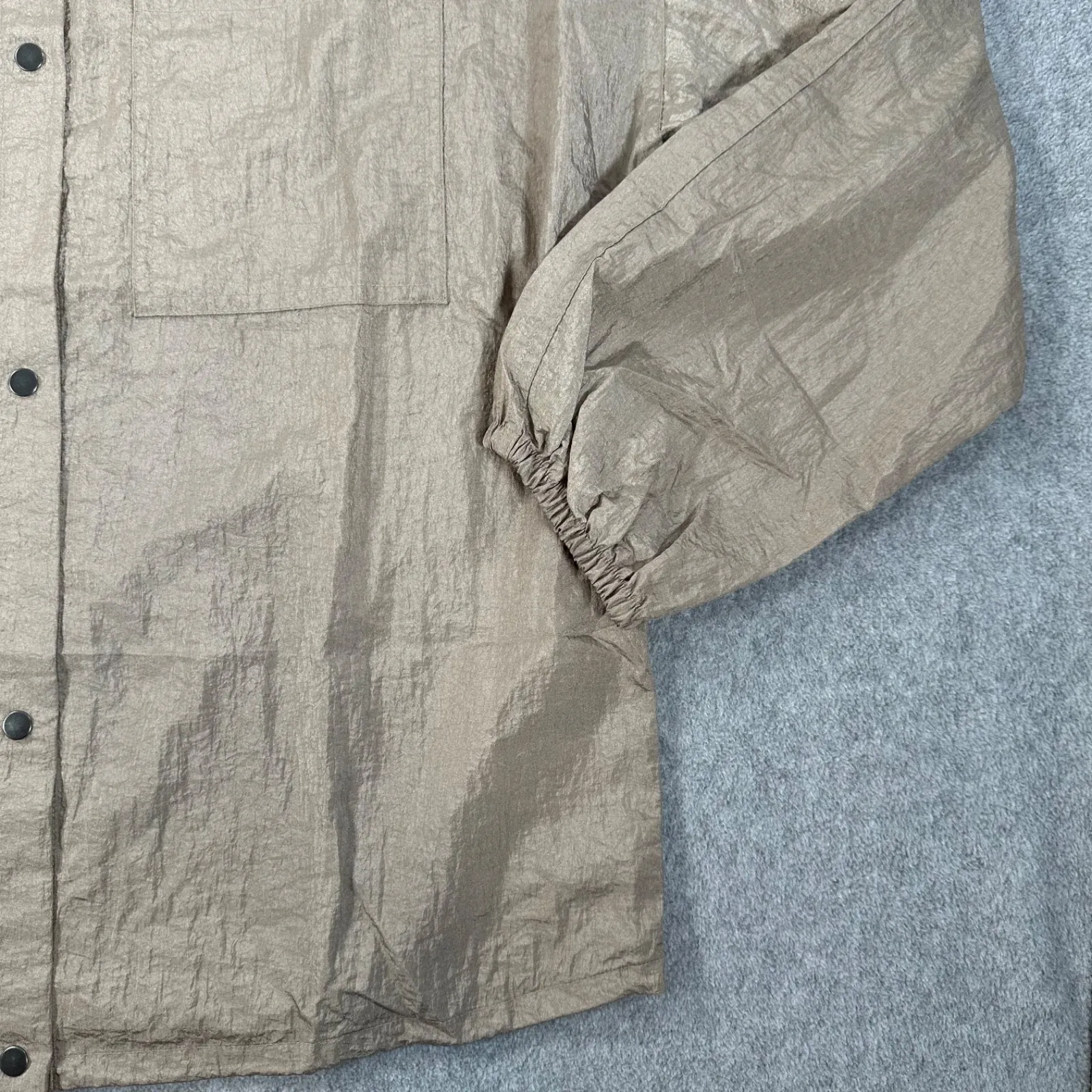 Athleta Lunar Sheen Shirt Button Down Women's Small Brownstone Beige Collared - Image 2