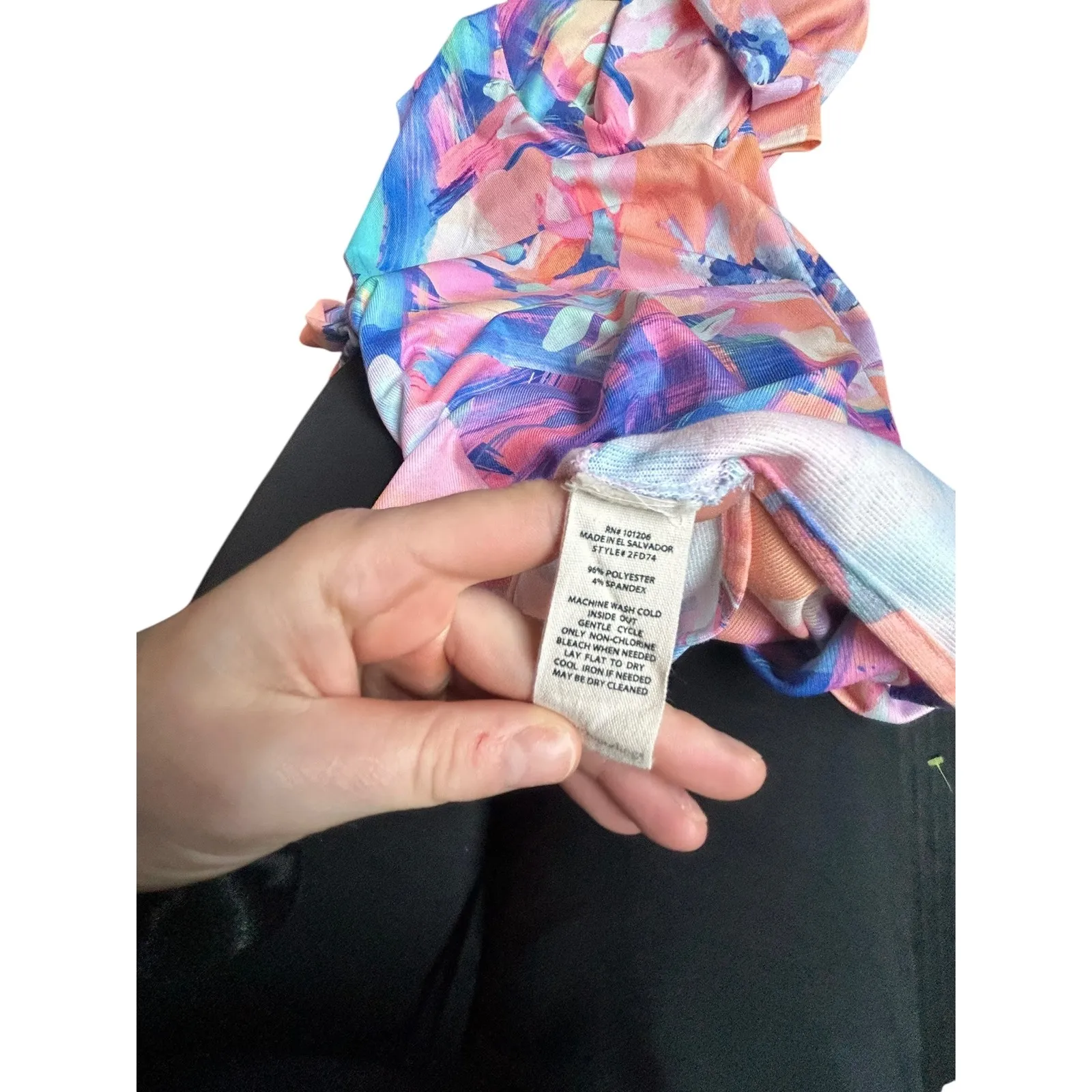 Soft Surroundings V Neck Long Sleeve Abstract Floral Print Top Size Large - Image 6