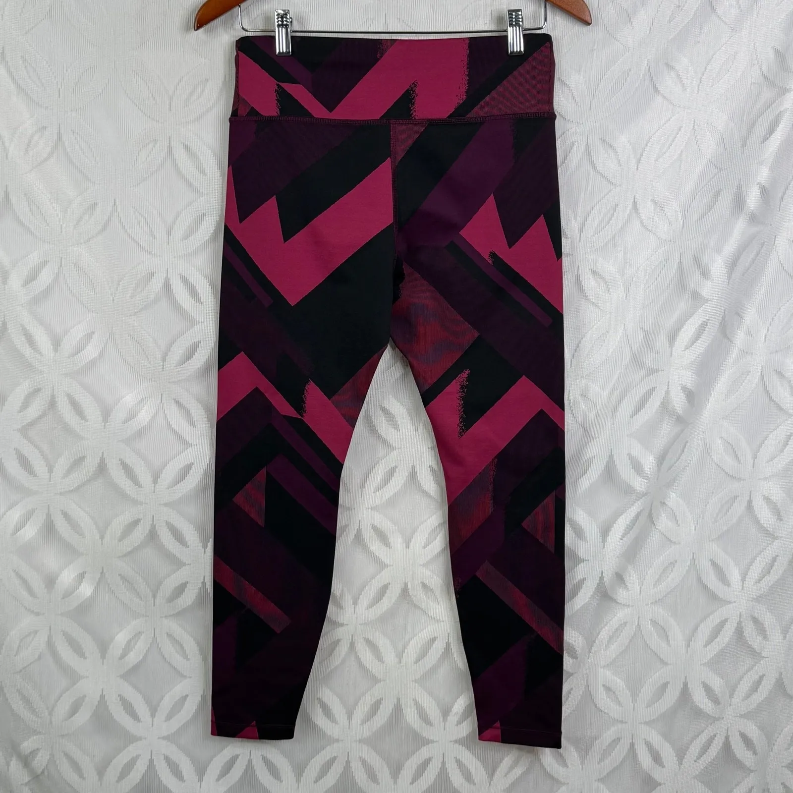 Brooks Formation Crop Leggings in Plum Eclipse‎ Jacquard Size M - Image 5