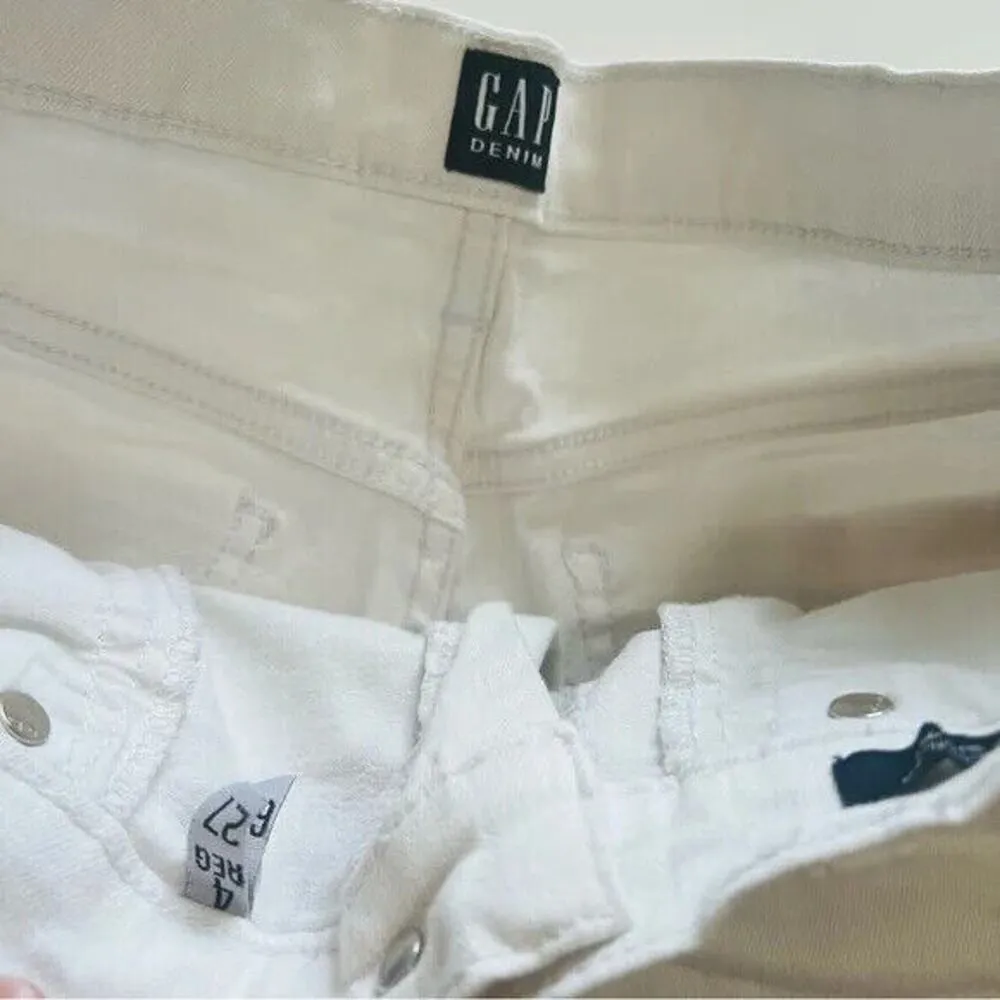 Gap Women’s Size 27 White Cut-Off Denim Shorts – 5” Mid Rise Raw Hem - Image 2