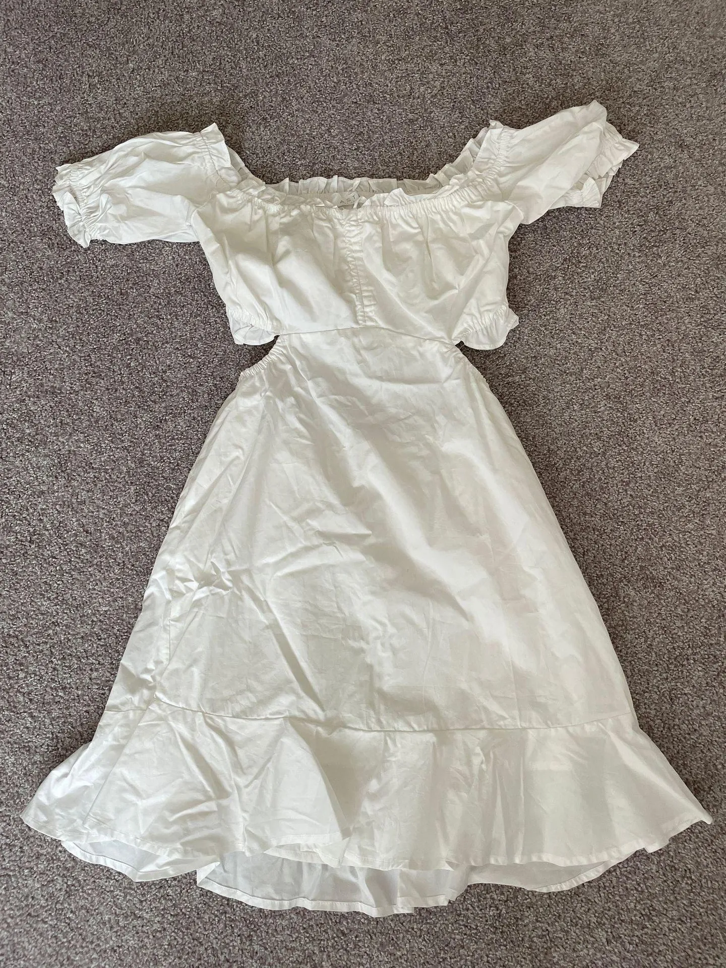 white dress - Image 2