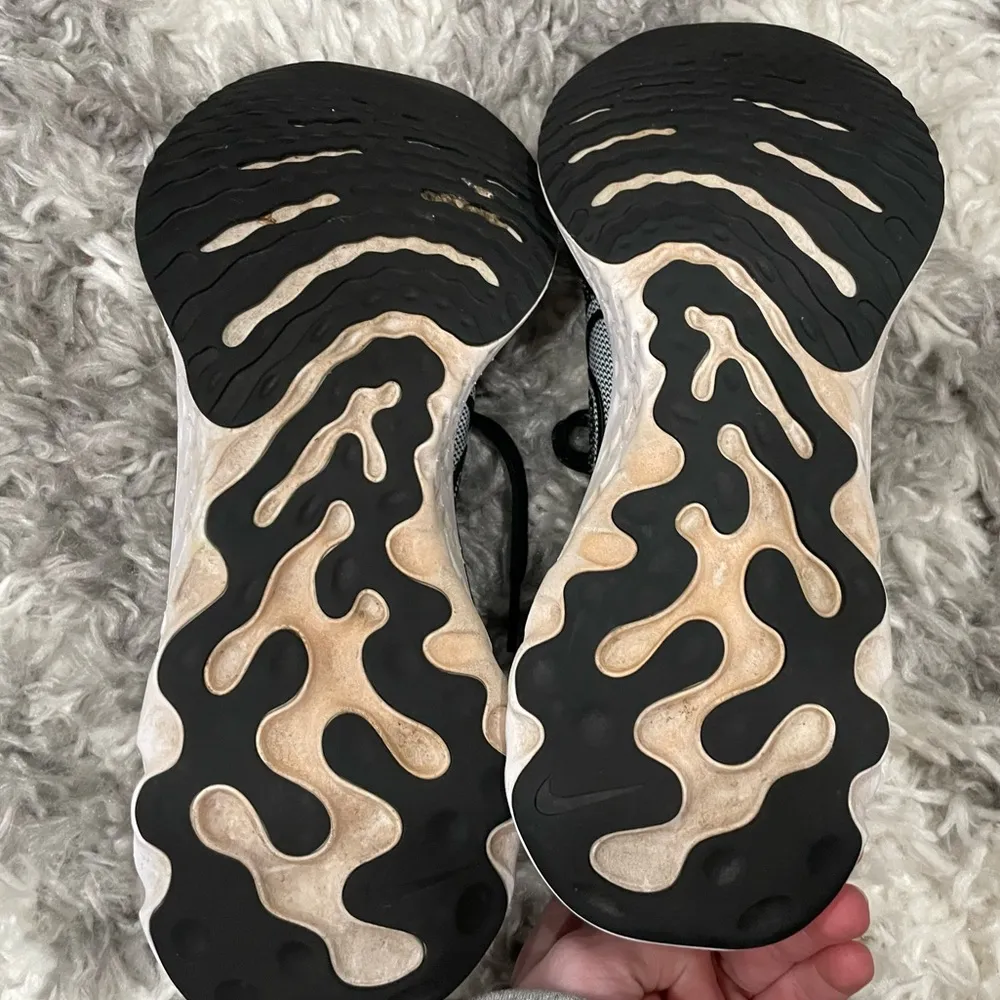 Nike React Infinity Run Flyknit Women's Running Shoe - Image 6