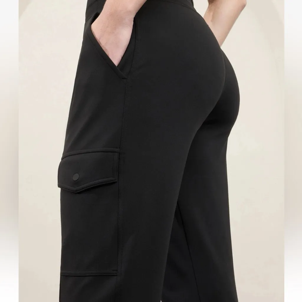 Athleta Venice High Rise Black Cargo Pants Joggers XS Tall - Image 3