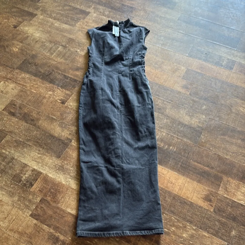PRETTYLITTLETHING Tall Washed Grey High Neck Sleeveless Denim Midaxi Dress - Image 4