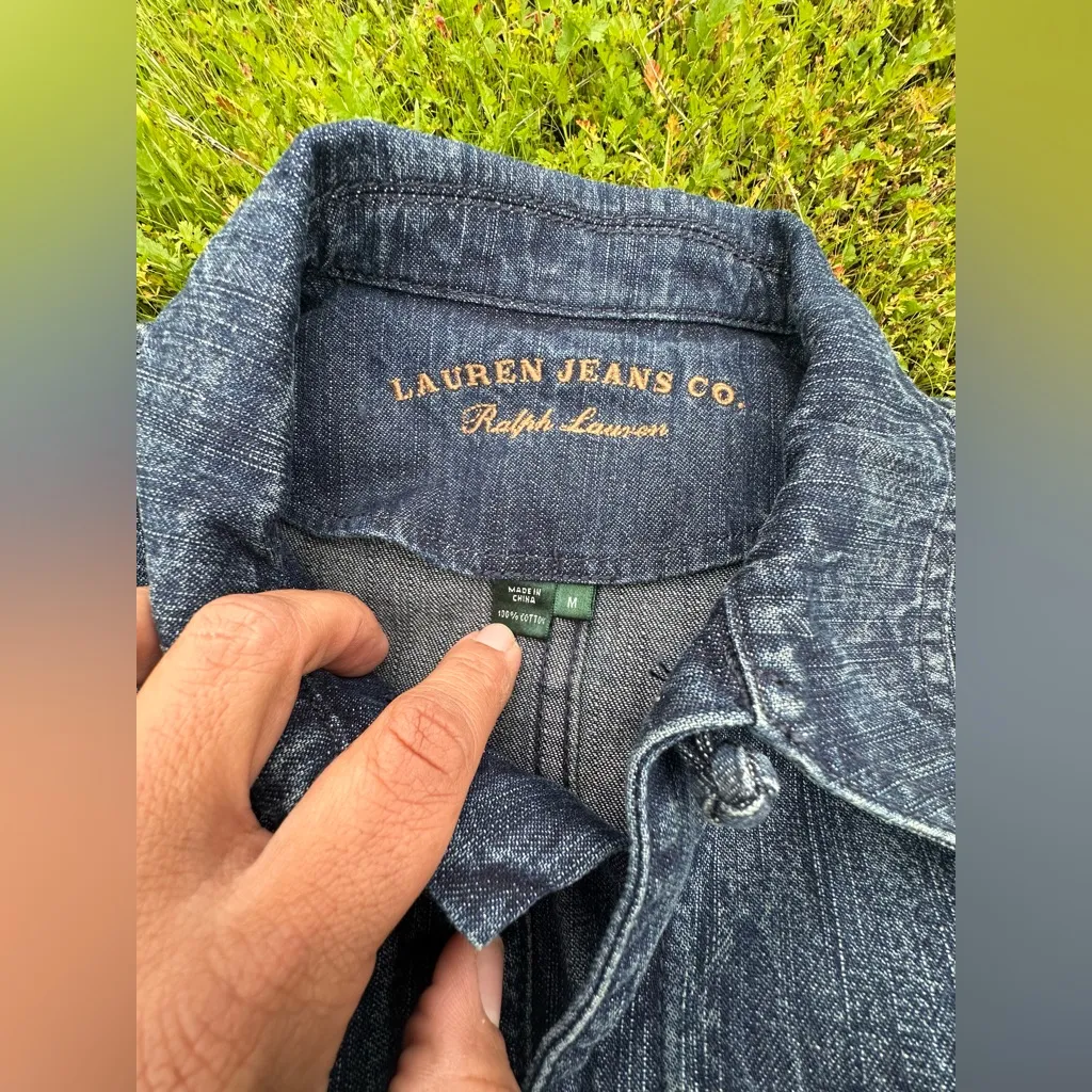 Ralph Lauren Jeans Co. distressed wash denim jacket with a kimono-style toggle M - Image 4