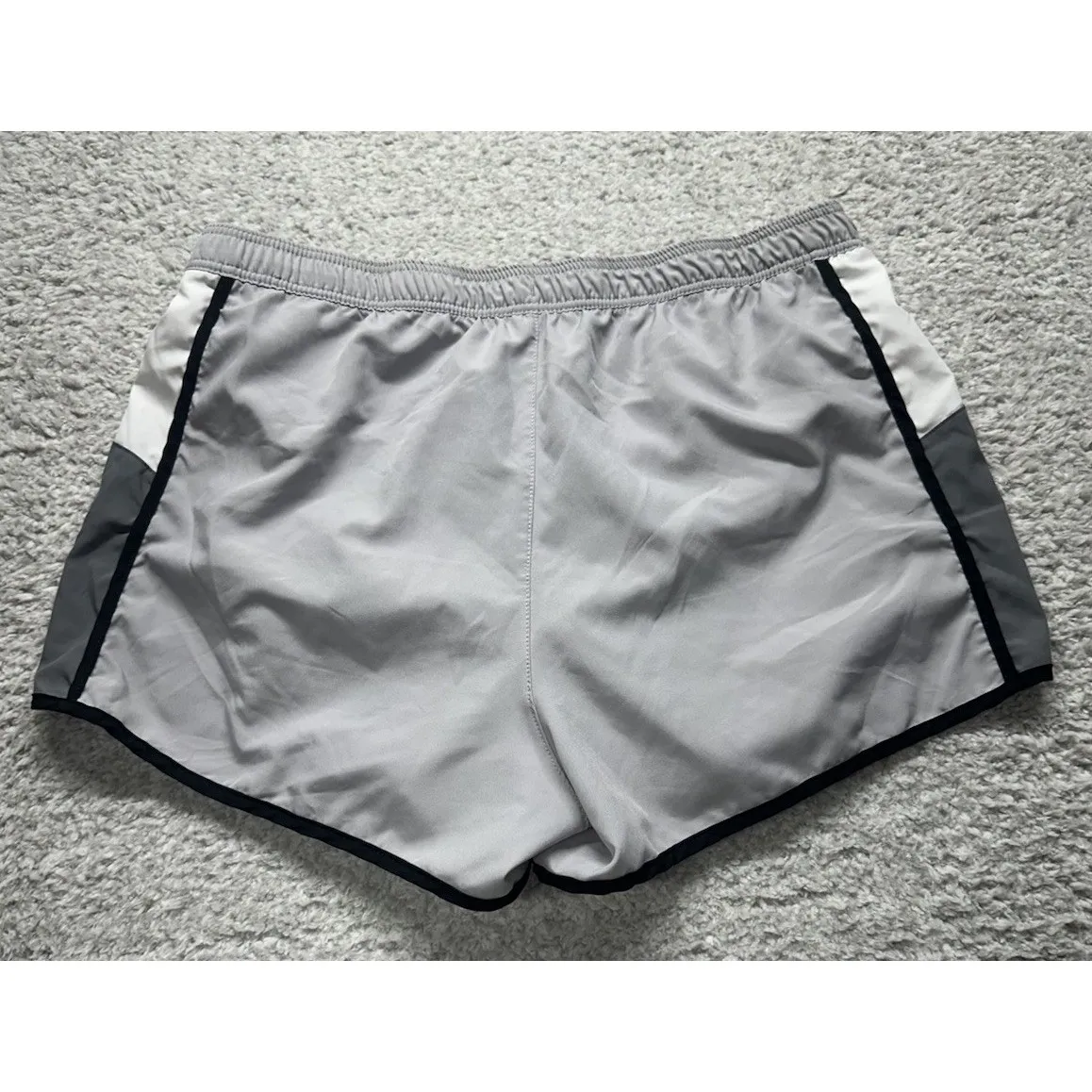 Reebok Shorts Women L Gray Running Gear w/ Liner Gray‎ Trim Athletic Athleisure - Image 2