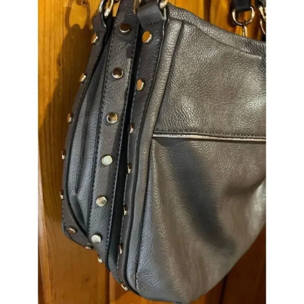 Classic Black Rivet Shoulder Bag with Studded‎ Details - Image 3