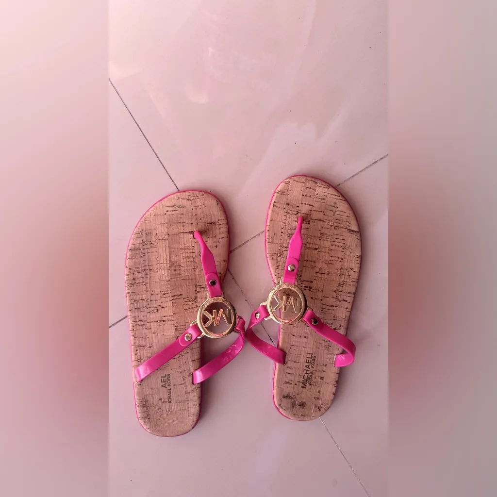 Michael Kors Hot Pink  Jelly T-Strap Cork Thong Sandals Gold MK Logo  7M Used - Image 10