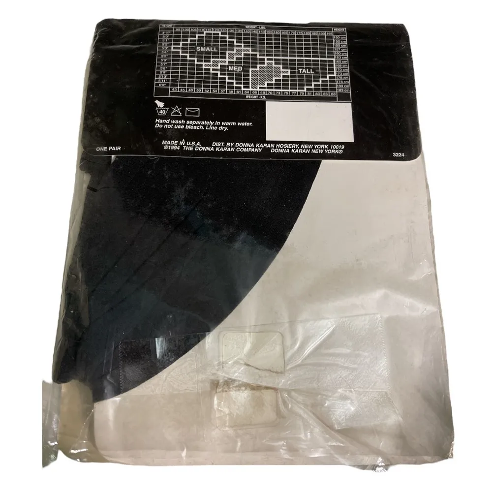 Donna Karan Vintage Irregular Opaque Tight Control Top Pantyhose Black Medium - Image 2