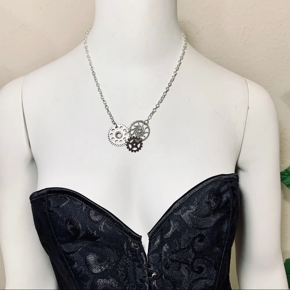 Steampunk Silver Gears Necklace New - Image 8