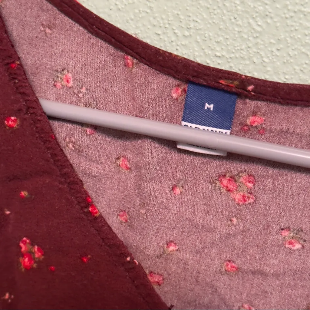 Floral V-Neck Ruched Top - Image 4