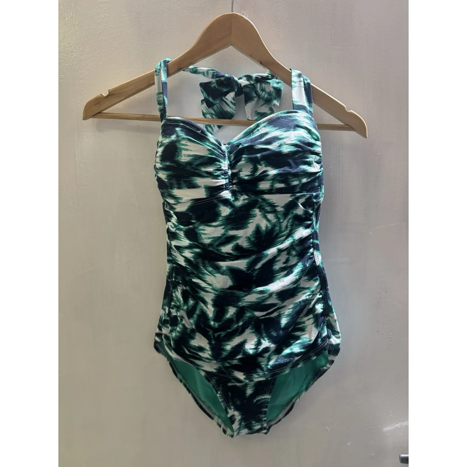 TOMMY BAHAMA Green Blue Women's Size‎ 6 One Piece Swimsuit Tummy Control Padded - Image 2