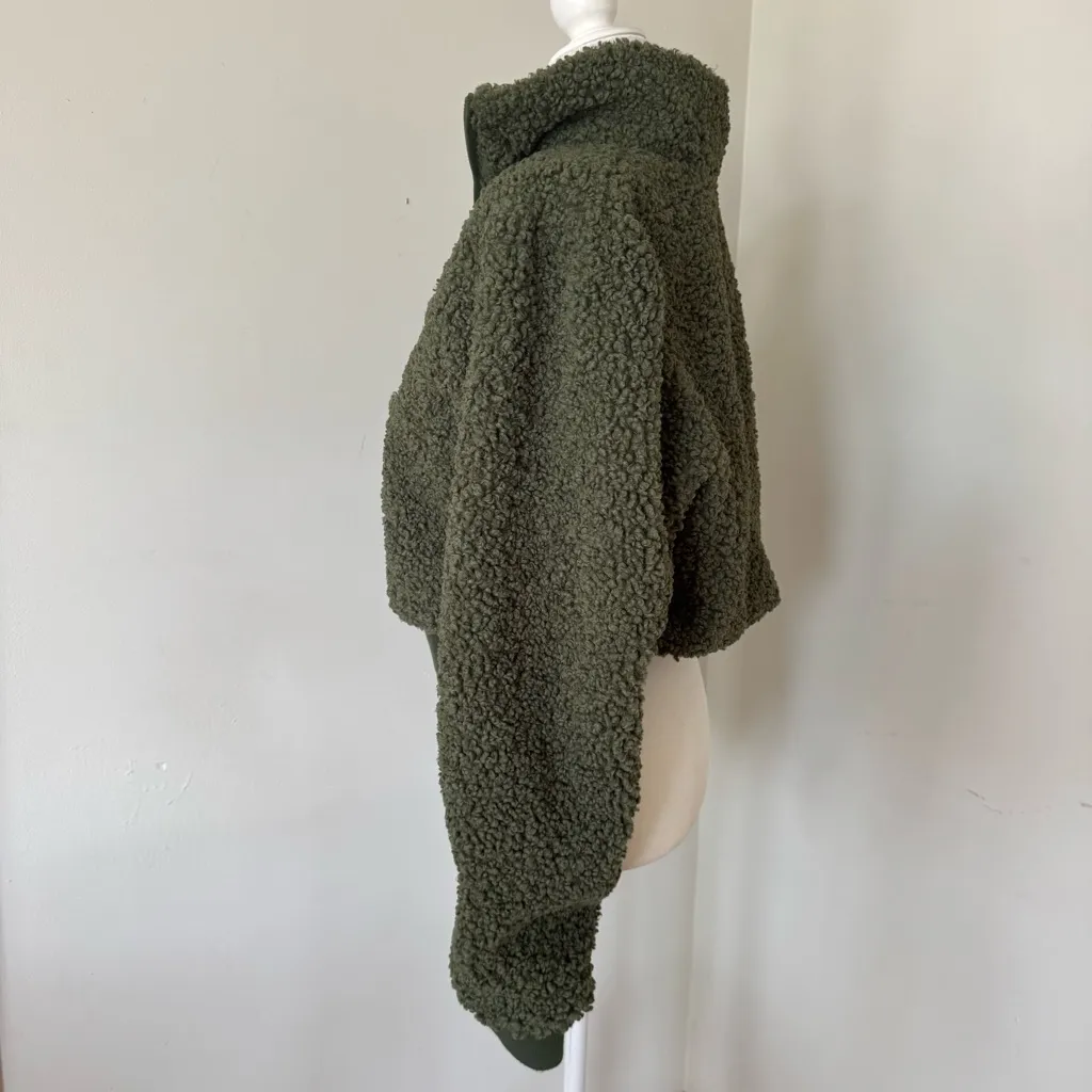 NWT For Love and Lemons Sherpa Green Cropped 1/2 Zip Heavy Thick Size Large - Image 2