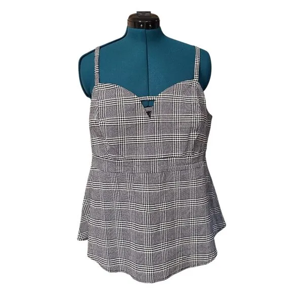 Torrid Black and White Plaid Houndstooth Peplum Top - Image 2