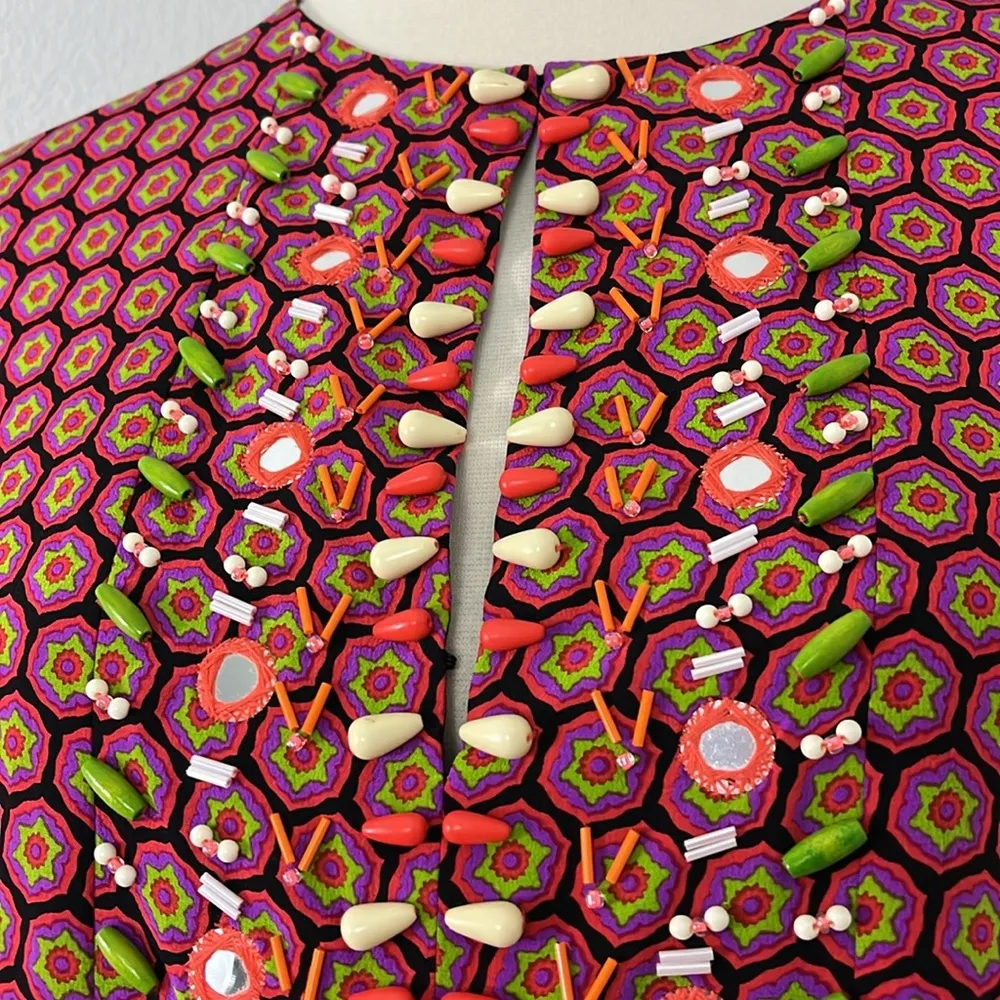 Nanette Lepore Size 10 Red, Purple Silk Beaded Keyhole Neckline Blouse Top - Image 4