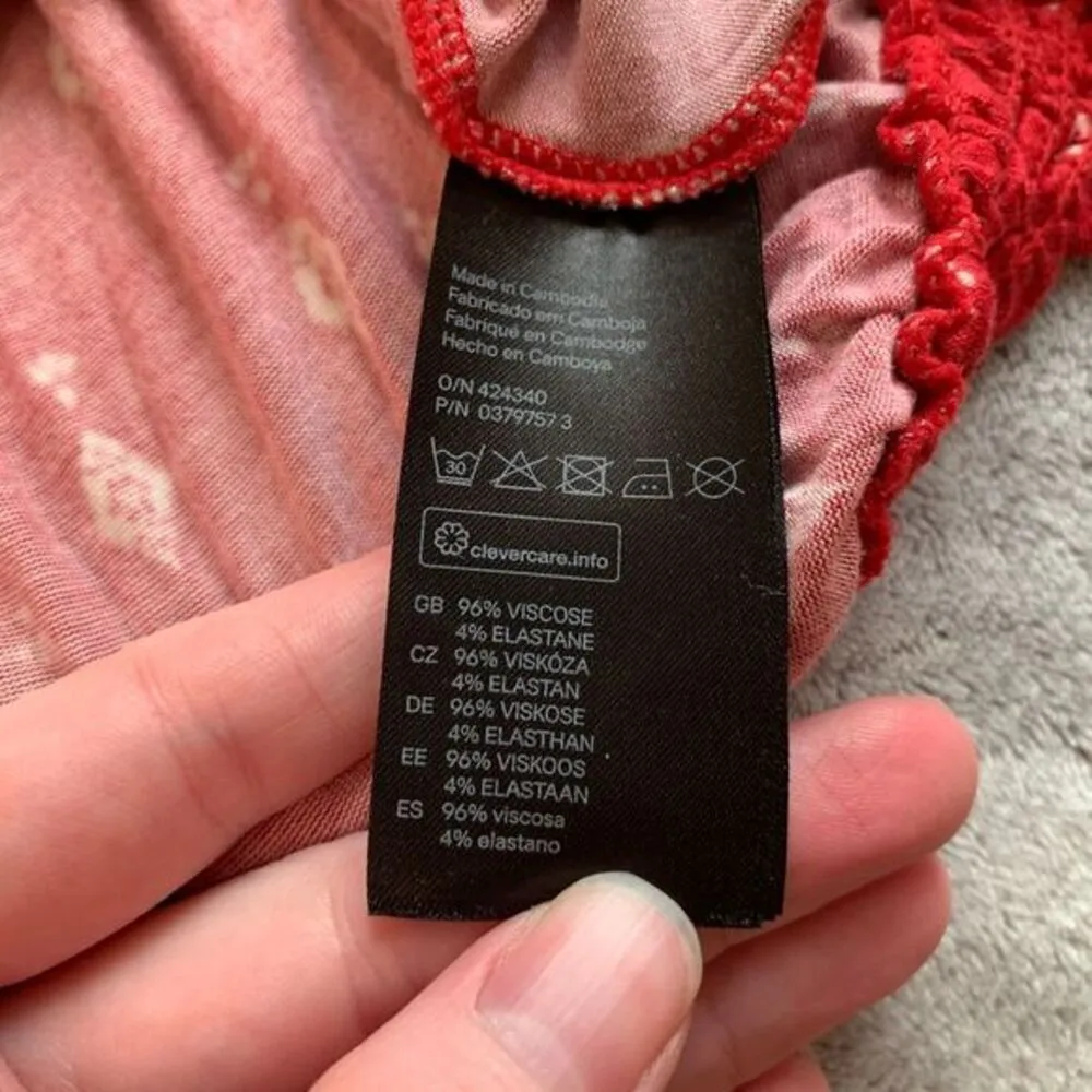 H&M x Coachella Top Women's Size XS Red Off Shoulder Cropped Western Boho Ruffle - Image 7