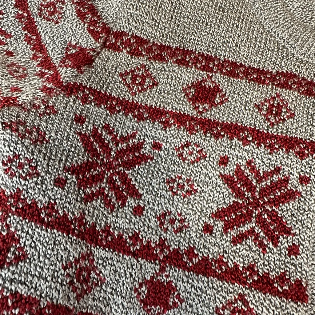 Elegant Gray and Red Patterned Women's Cardigan Size M - Image 13