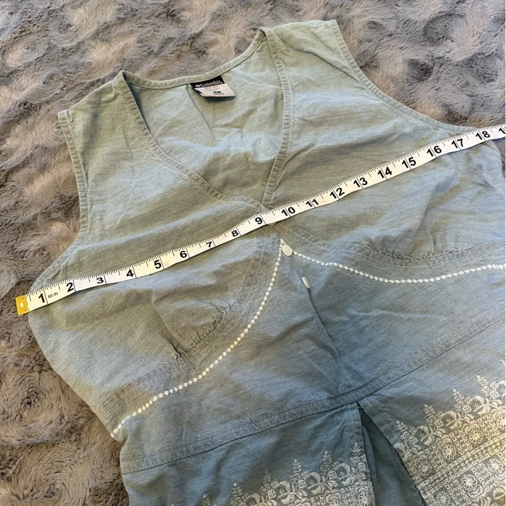 Columbia XCO Women's Blue Chambray Sleeveless Boho Tank Top Embroidered Size S - Image 11