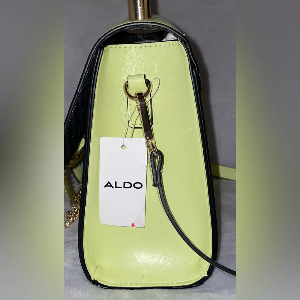 Aldo NWT Lime Green Top Handle Satchel/Crossbody Bag Gold Chain Charms Butterfly - Image 5