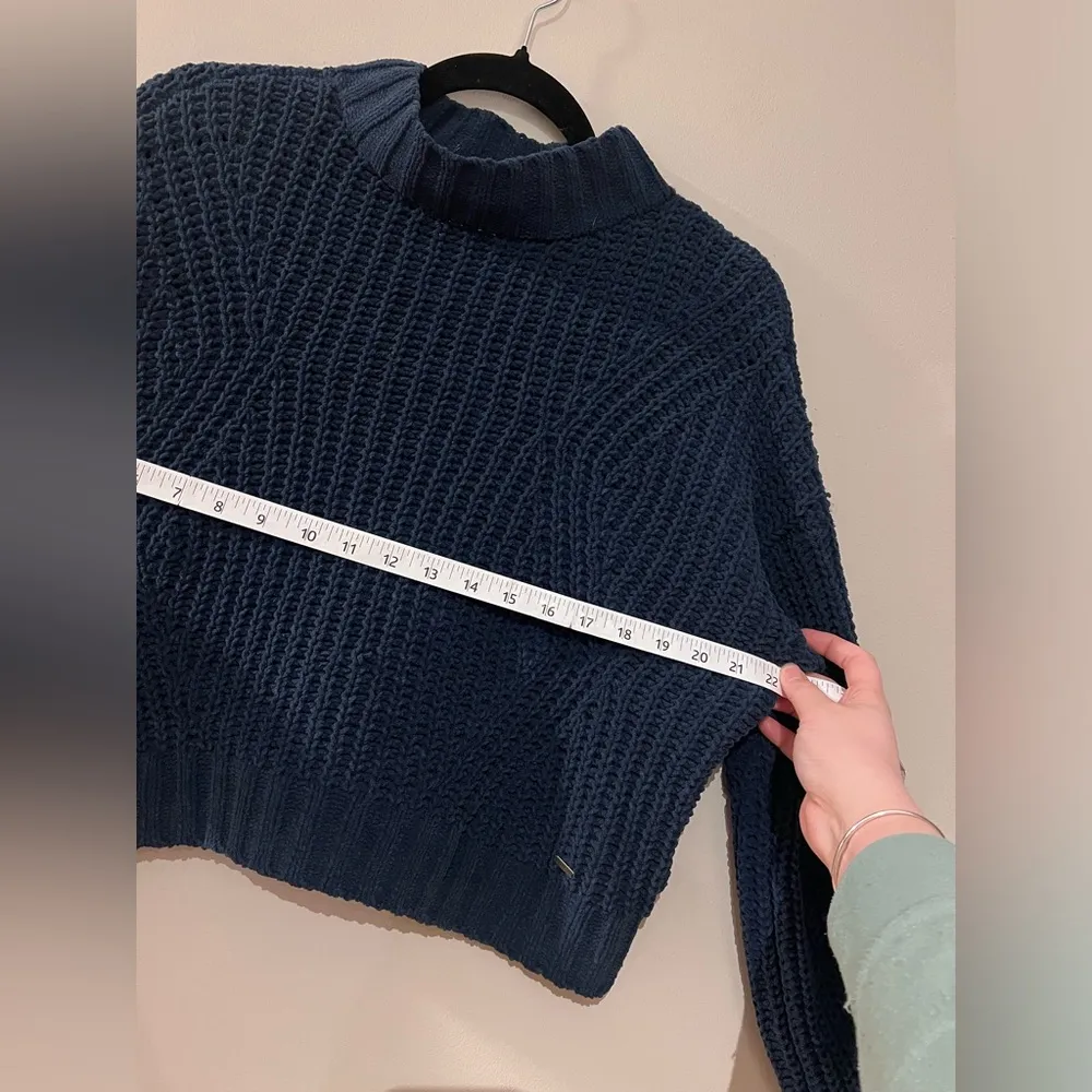 Hollister Blue Knit Sweater - Image 5
