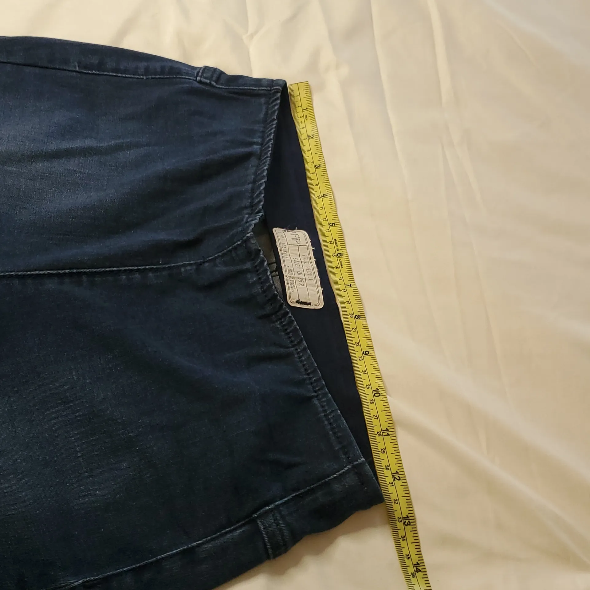 Free People Jeans Penny Pull On Flare Dark Wash Bell Bottoms Elastic Waist Size:W26R - Image 7