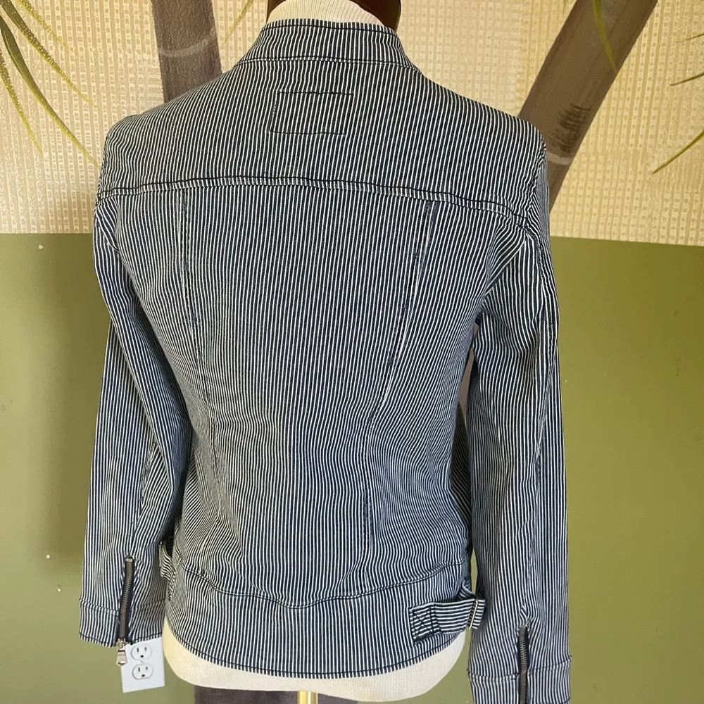 Banana Republic Railroad indigo /white Moto Jean Jacket Size S - Image 3