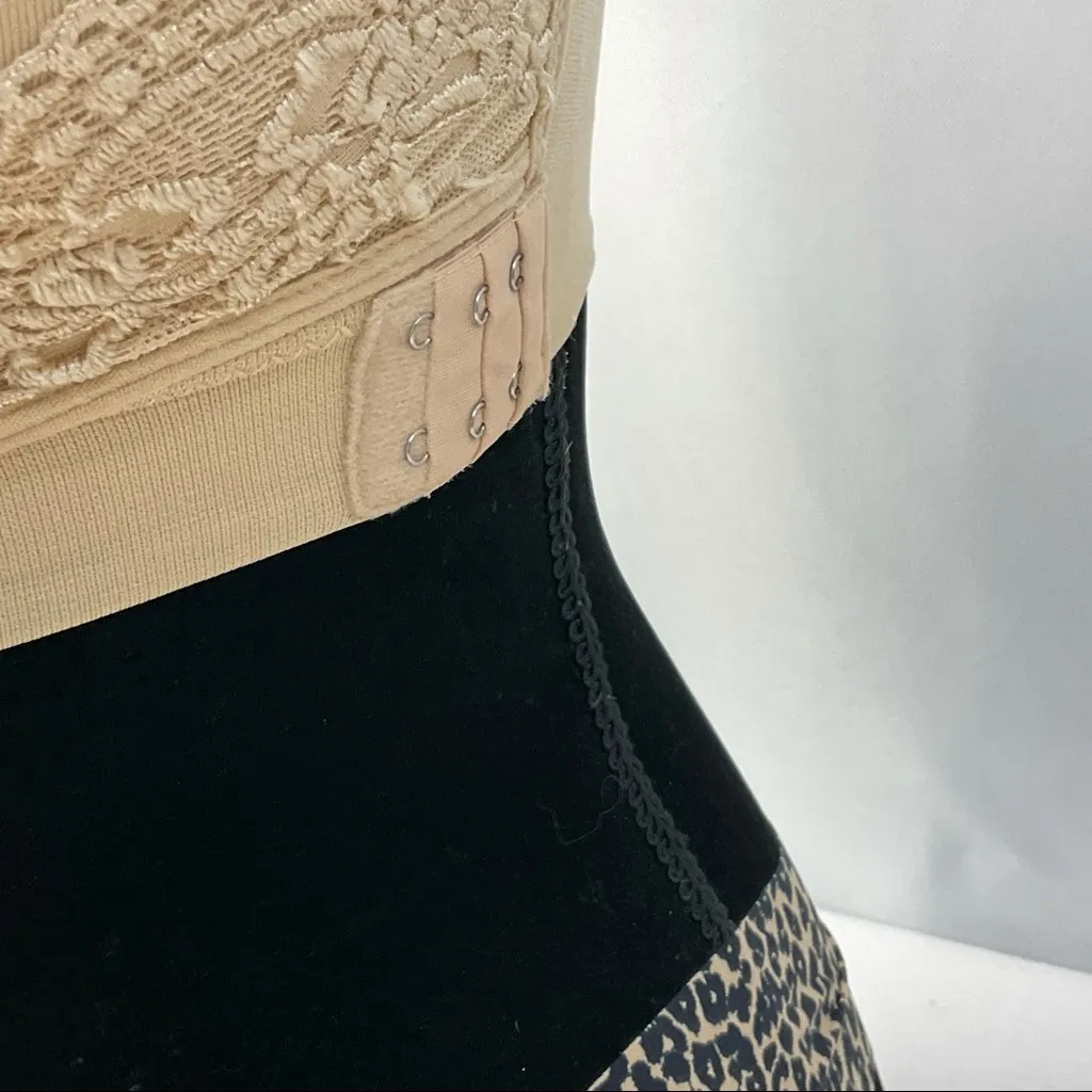 Victoria Secret Most comfortable bra with duo side hooks compression. - Image 3