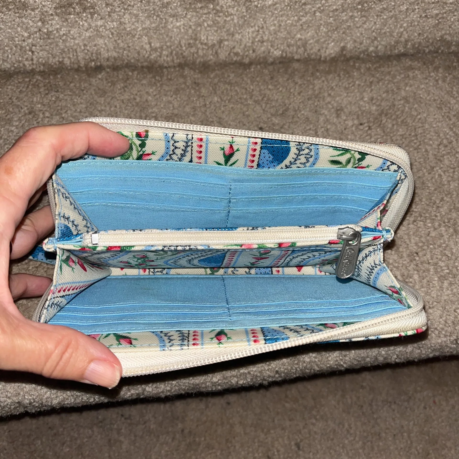 Cath Kidston Endless Love wallet White - Image 2