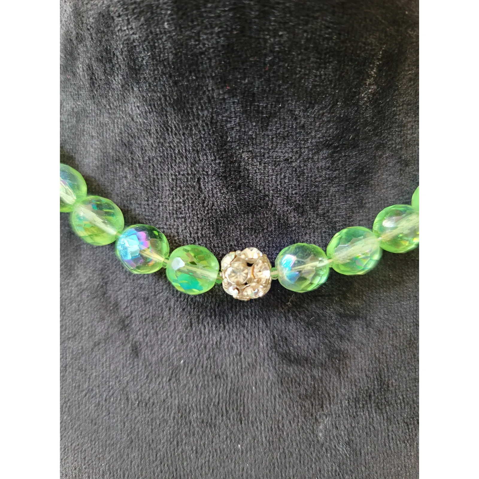 Women's Green Beaded Necklace With Rhinestone Centerpiece And Lobster Clasp Lock - Image 3