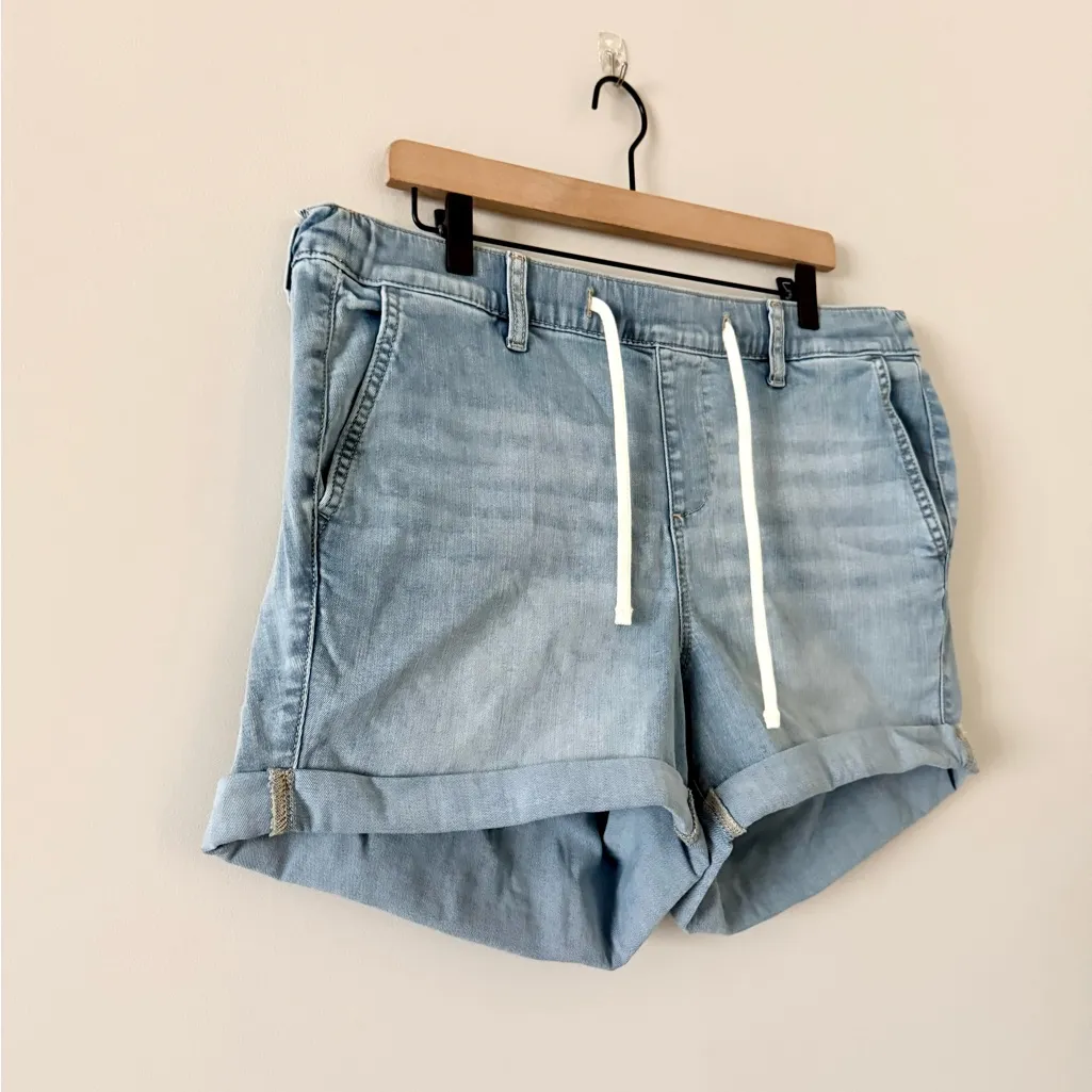 NWT Torrid Light Blue Jean Shorts with Drawstring Waist Size 2X - Image 3