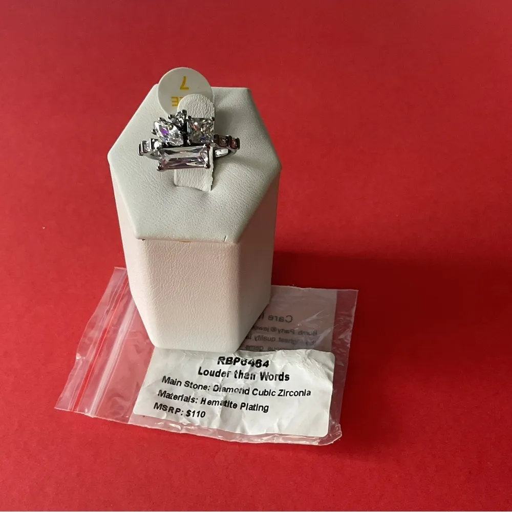 Bomb Party RBP6464 “Louder than Words” Cubic Zirconia on Hematite Sz 7 Ring NWT Silver - Image 4