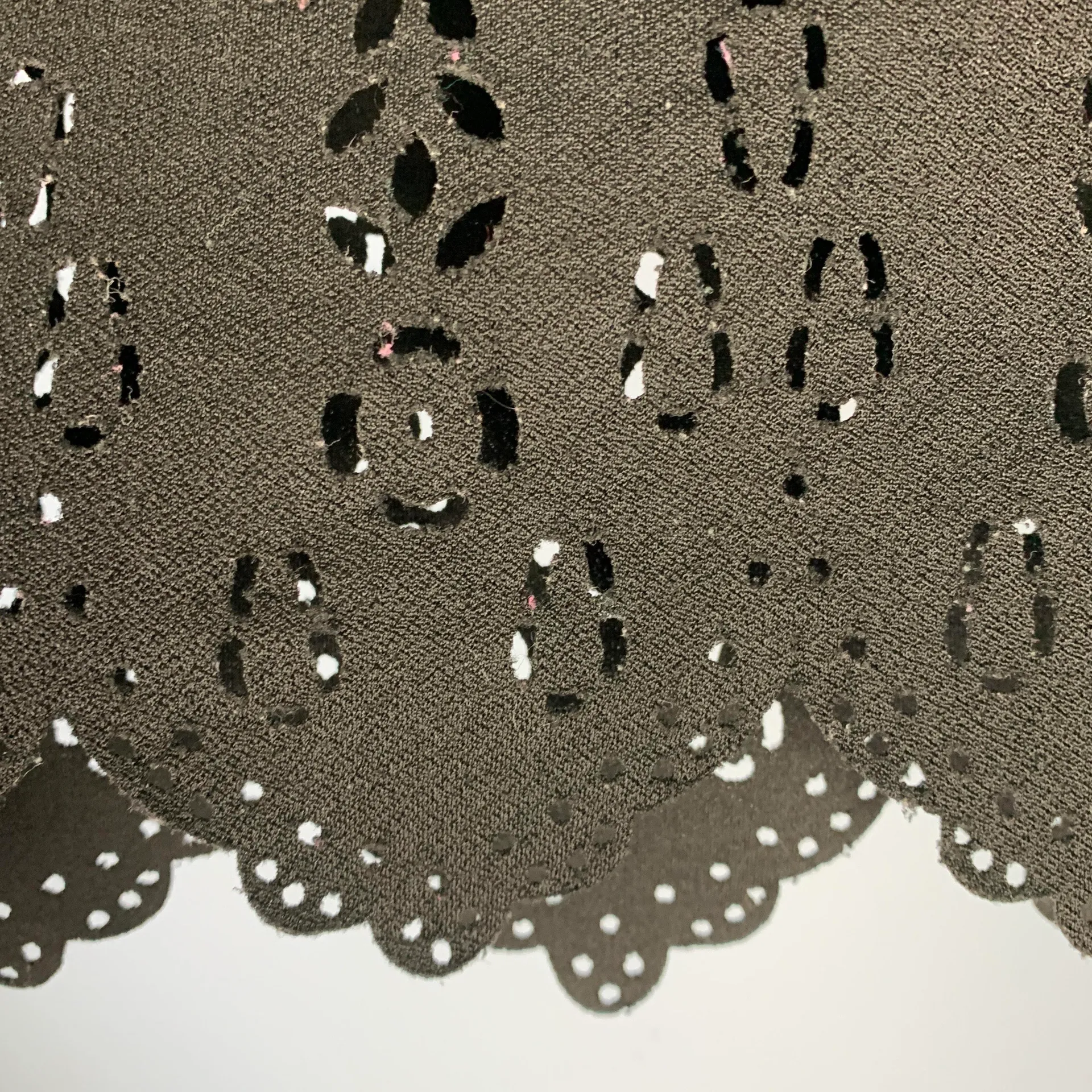 Black Cropped Eyelet Tank Top - Image 2