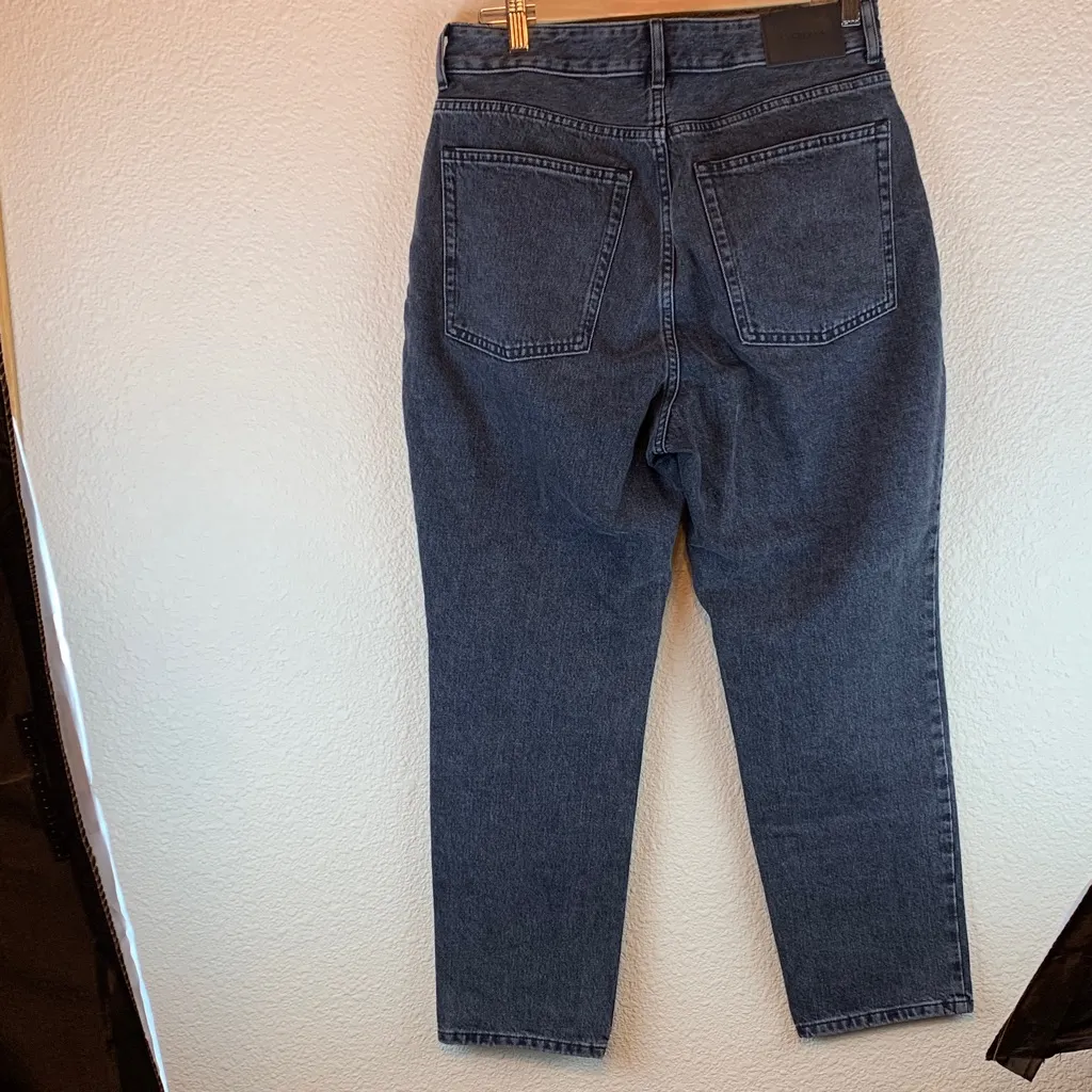 Everlane womens The Curvy ‘90s cheeky straight jean sz 30 crop black jeans - Image 3