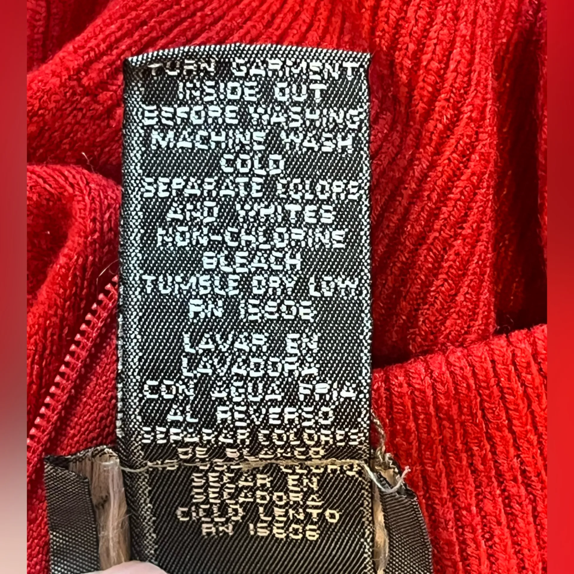 Designers Originals Vintage Red Mock Neck Luxelon Sweater Medium - Image 5