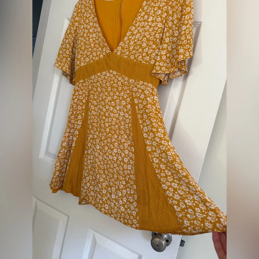 Dress Size Small Mustard Yellow Floral Sundress Vacation Cruise - Image 2