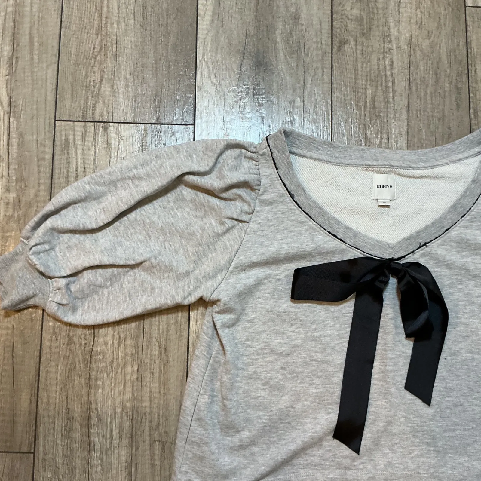 Maeve Women's Gray Pullover Sweatshirt Top with Bow Tie Blouse Size Small - Image 3
